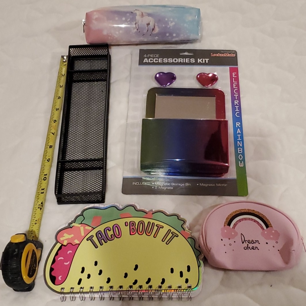 School/ organizational supplies